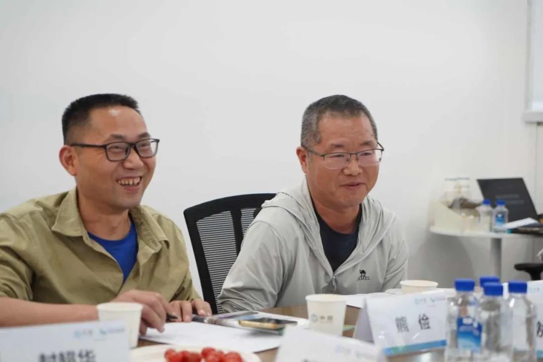 在座談交流環(huán)節(jié)，雙方圍繞如何更好地推動(dòng)產(chǎn)教融合進(jìn)行了深入探討